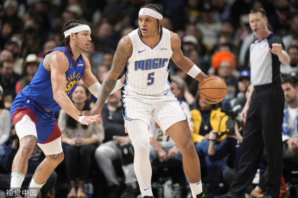 成熟老练的 成熟老练的